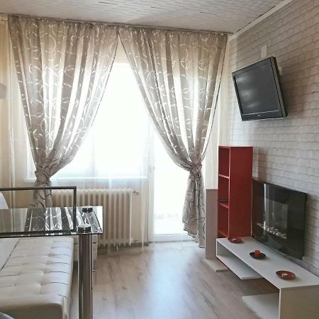 Ana'S Apartment Oradea Εξωτερικό φωτογραφία