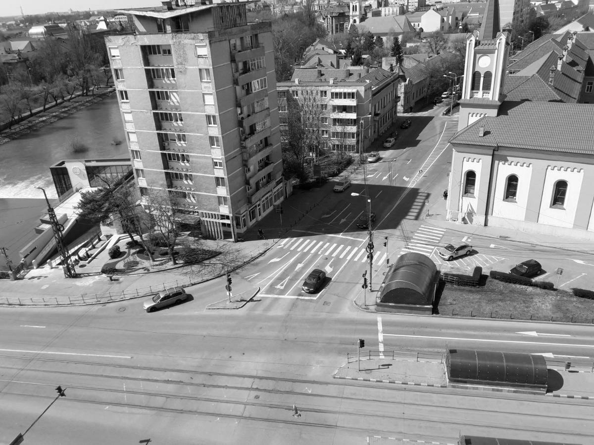 Ana'S Apartment Oradea Εξωτερικό φωτογραφία
