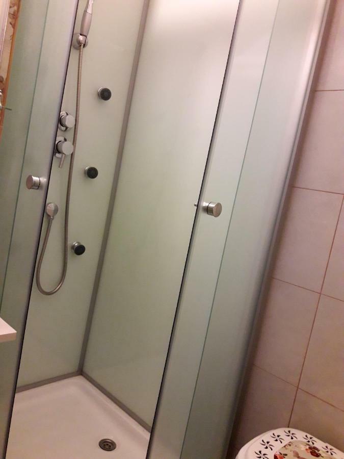Ana'S Apartment Oradea Εξωτερικό φωτογραφία